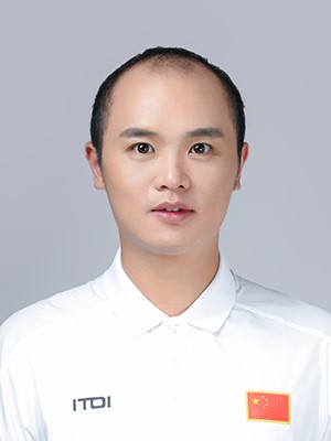 唐亚阔（体操男队）